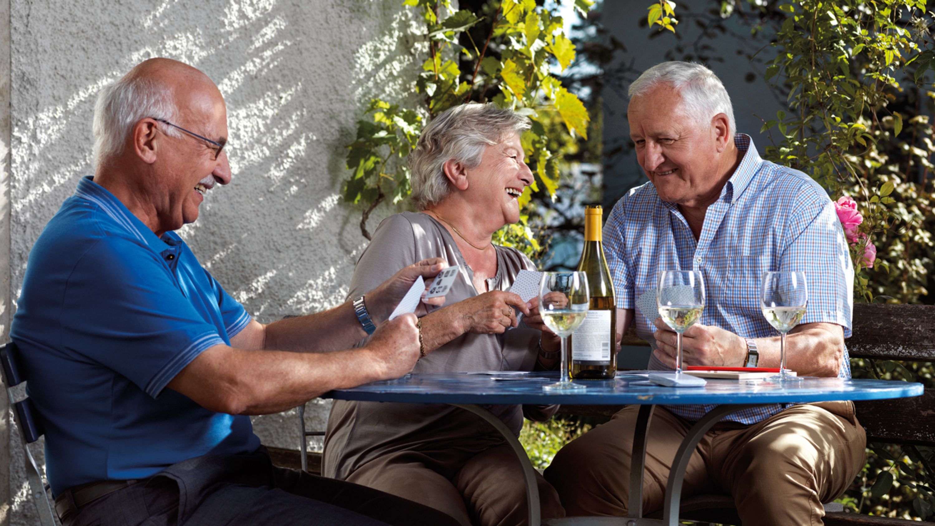 Les seniors apprécient la compagnie  